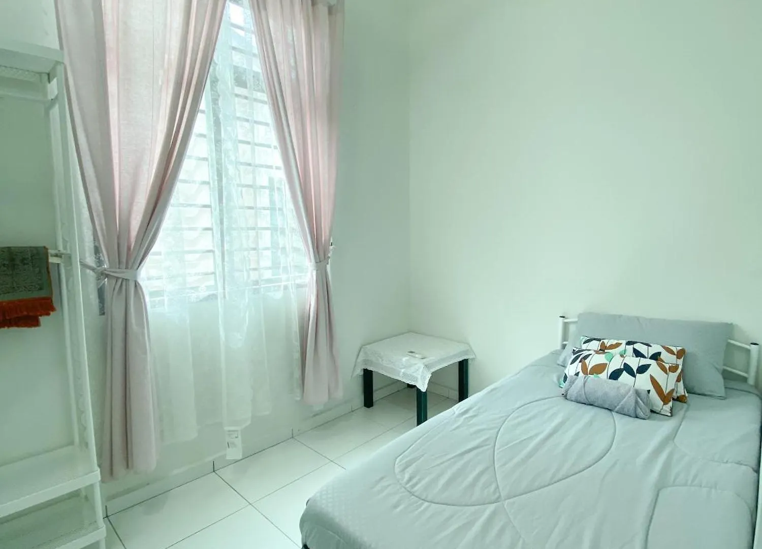 Cosy House For Family Or Group In Bukit Beruang Melaka Villa Kampong Pengkalan Batu Holiday home